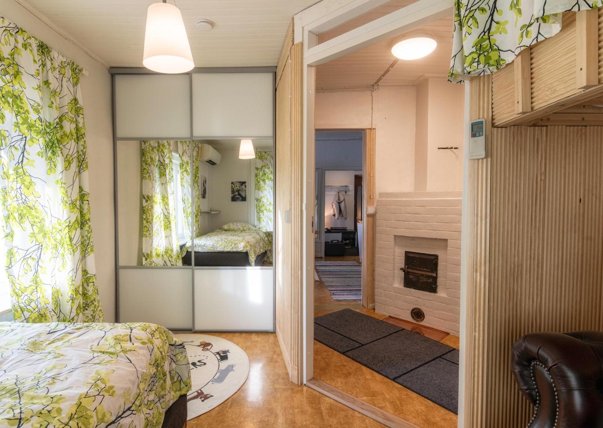 Relax & Recharge - A Unique Suite With A Touch Of Luxury - Hot Tub And Sauna Inspired Decor #Not A Real Sauna# Easy City Access - Direct Train 15 Min To City Helsinki Kültér fotó